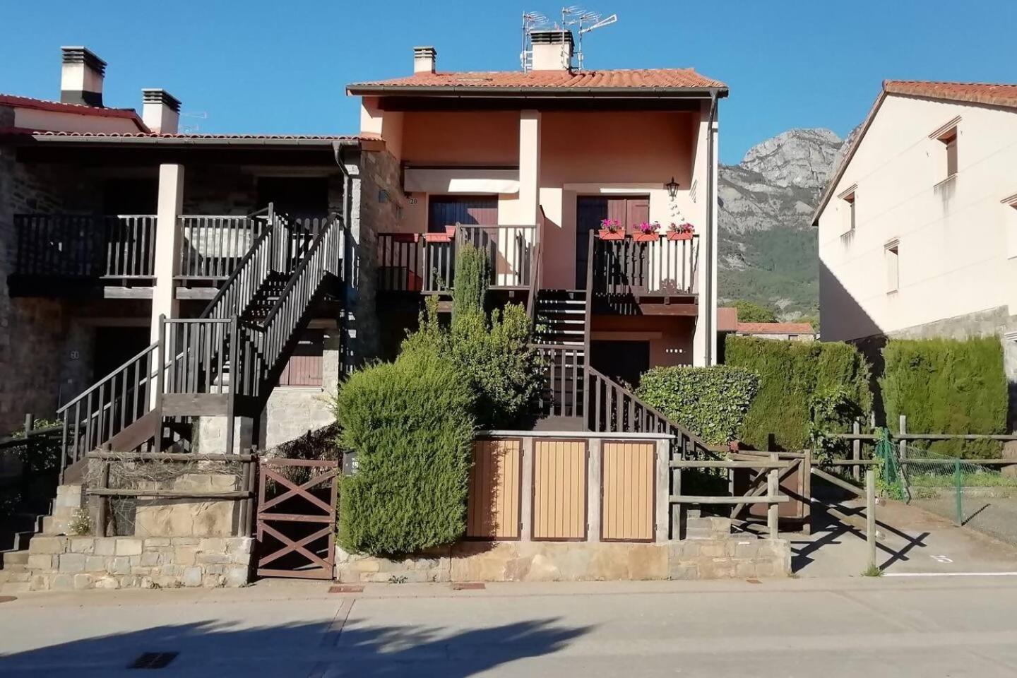 Duplex La Valle Ordesaainsa Laspuña エクステリア 写真